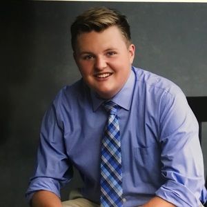 Meet your Posher, Ethan